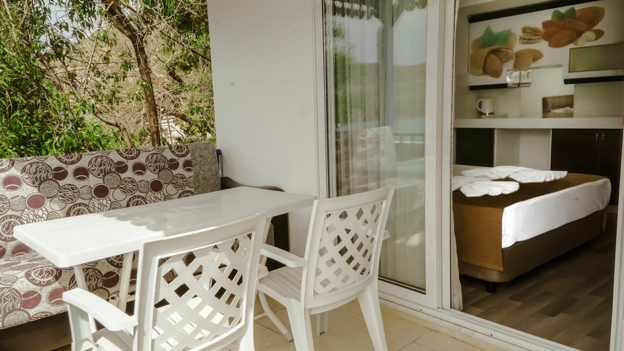 Lemon Garden Boutique Hotel 博兹布伦 外观 照片